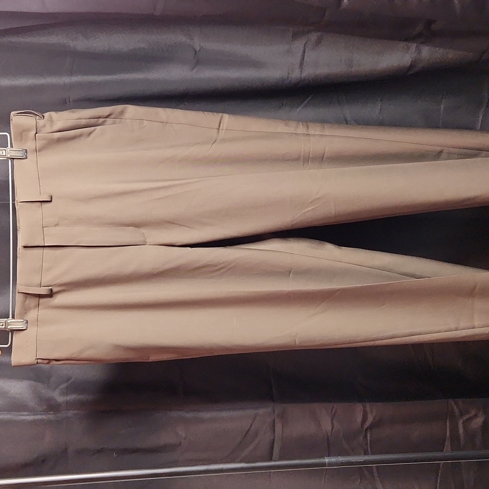 Haggar Mens Premium Comfort Dress Pants Classic Fit Taupe Brown UNHEMMED 34 x 30